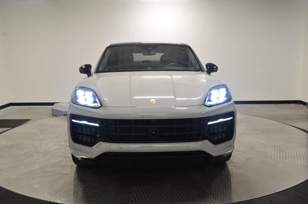 Certified 2026 Porsche Cayenne GTS AWD/4WD image 10