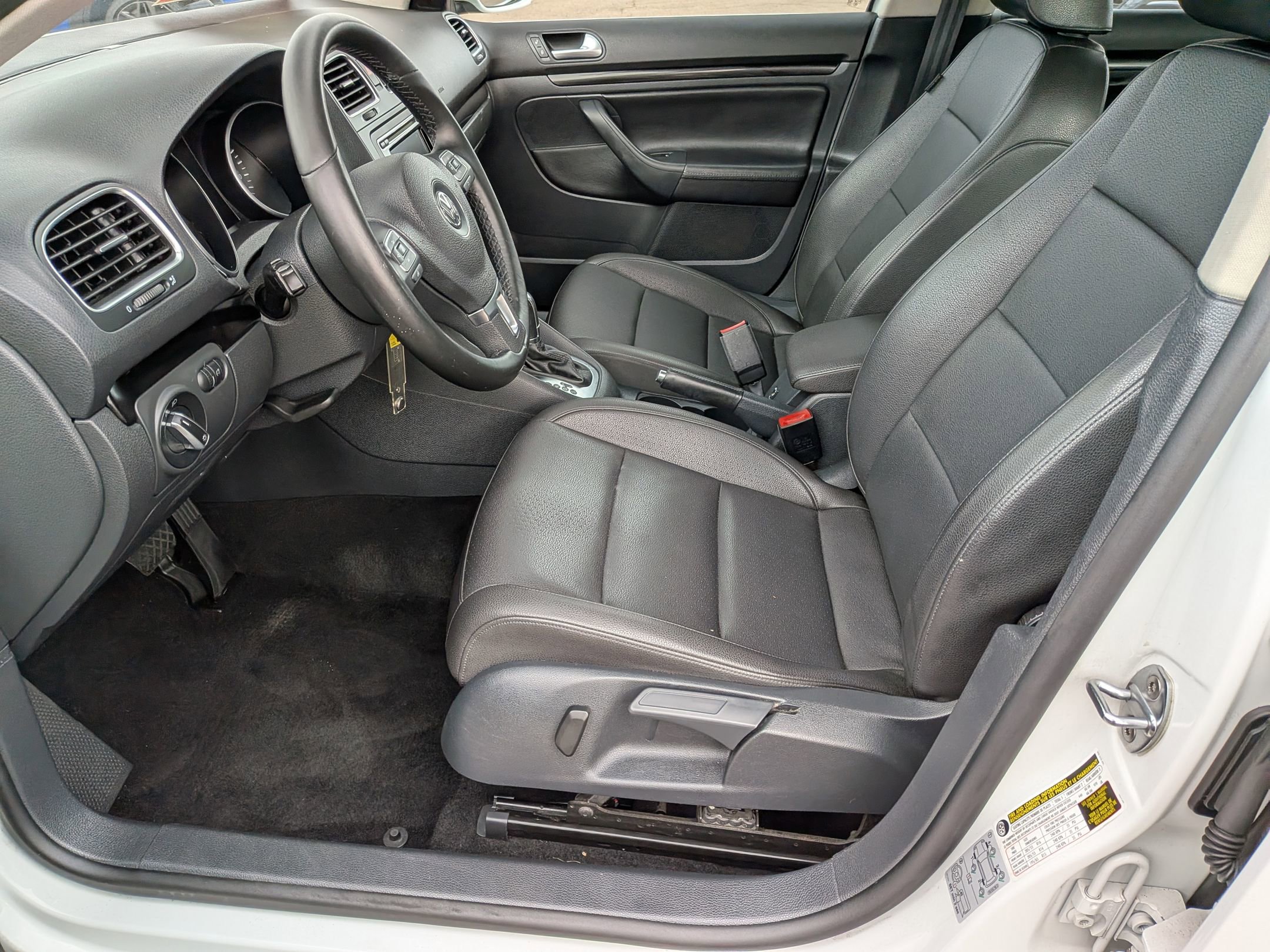 Used 2014 Volkswagen Jetta SE image 11