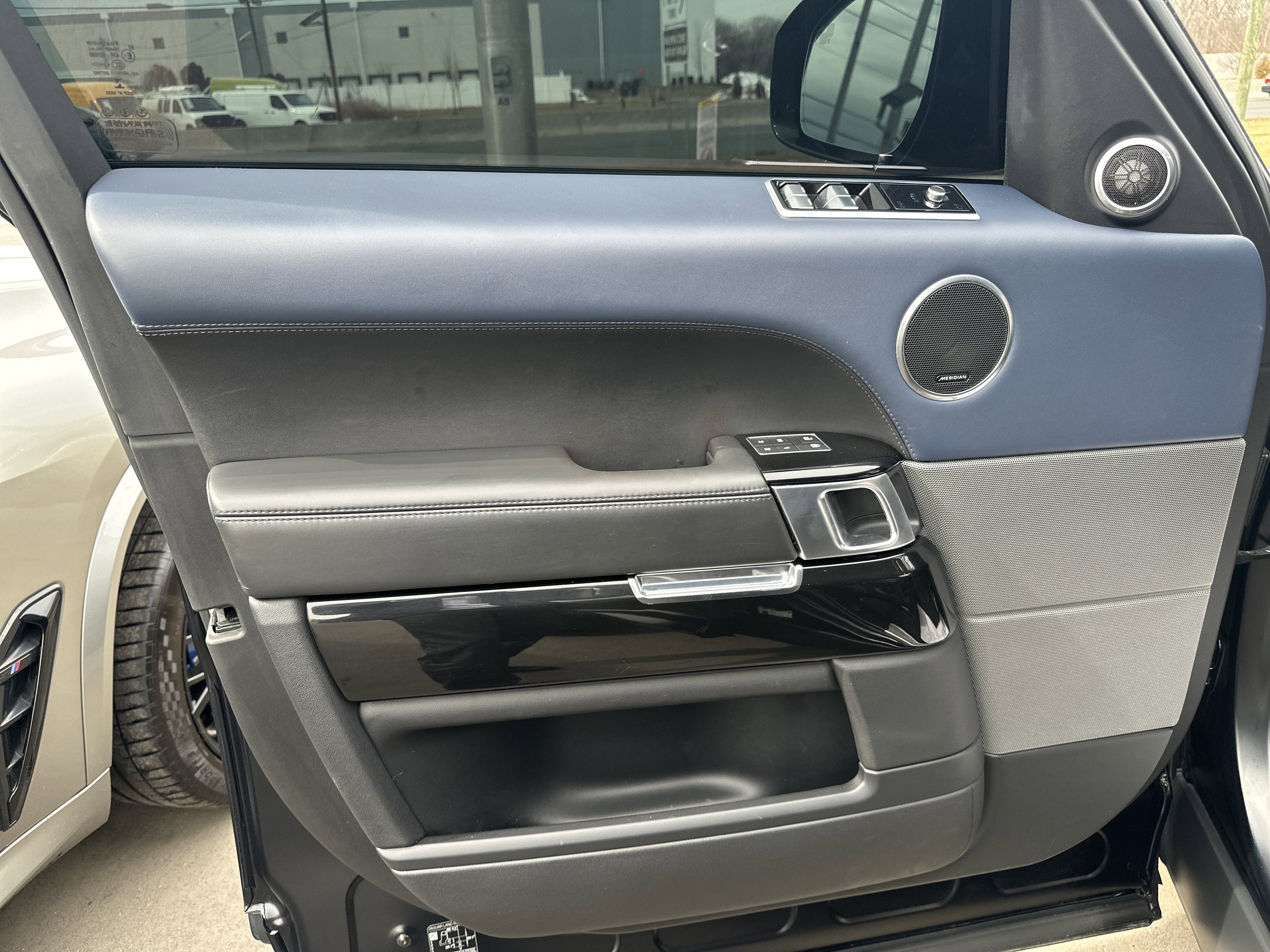 Used 2021 Land Rover Range Rover Sport HST image 10