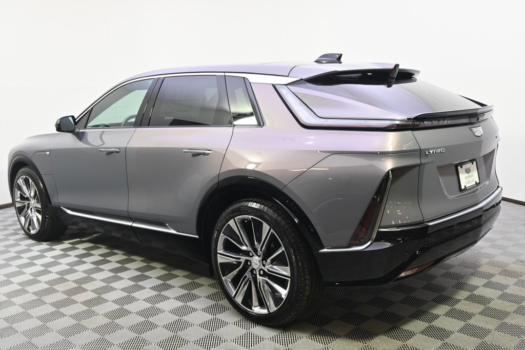 New 2025 Cadillac Lyriq Luxury image 3