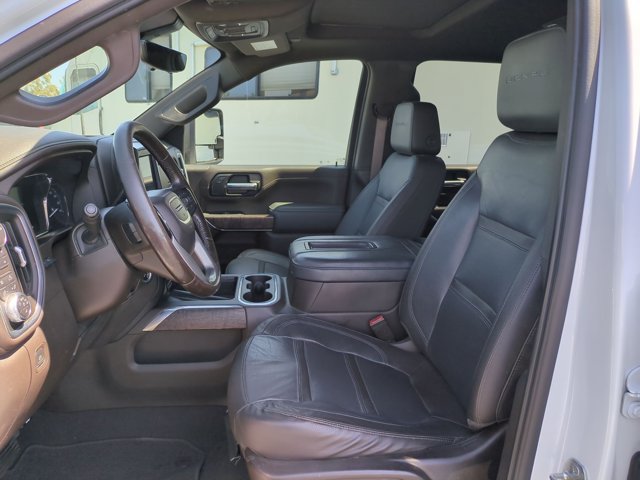Used 2021 GMC Sierra 3500 Denali w/ Denali Ultimate Package AWD/4WD image 17