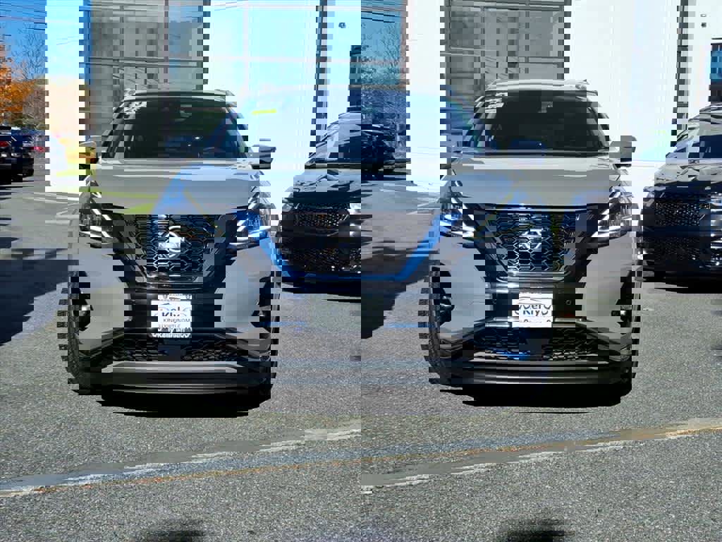 Used 2023 Nissan Murano Platinum w/ Cargo Package image 2