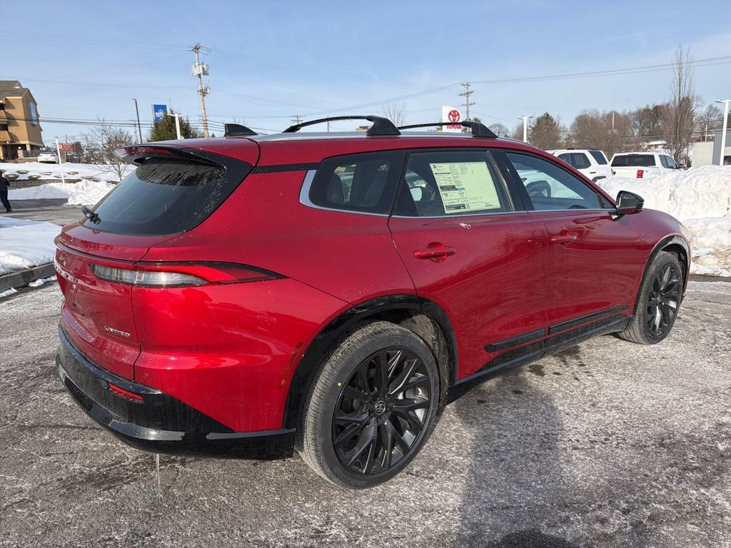 New 2026 Toyota Crown Signia image 2