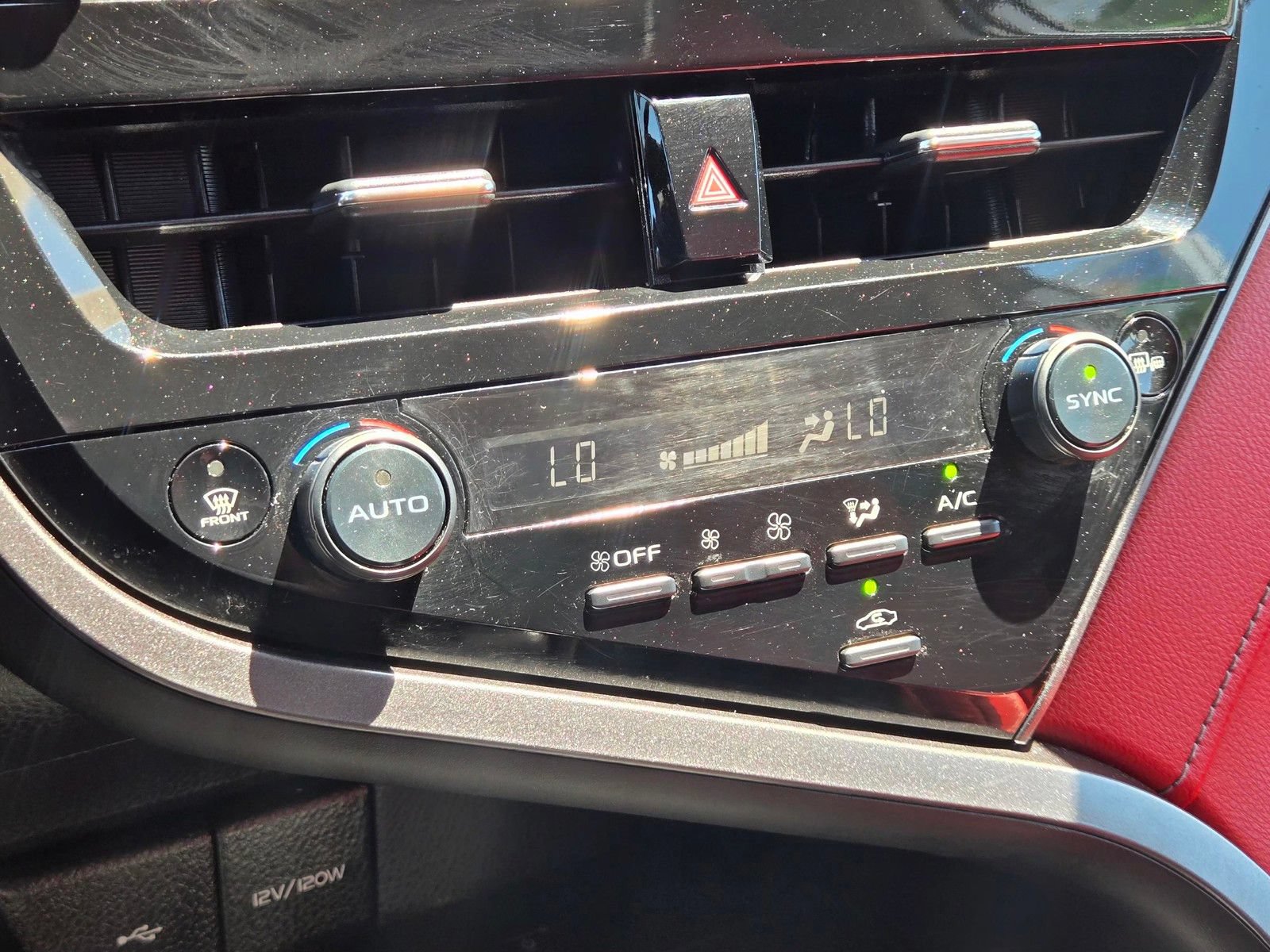 Used 2023 Toyota Camry XSE FWD image 21