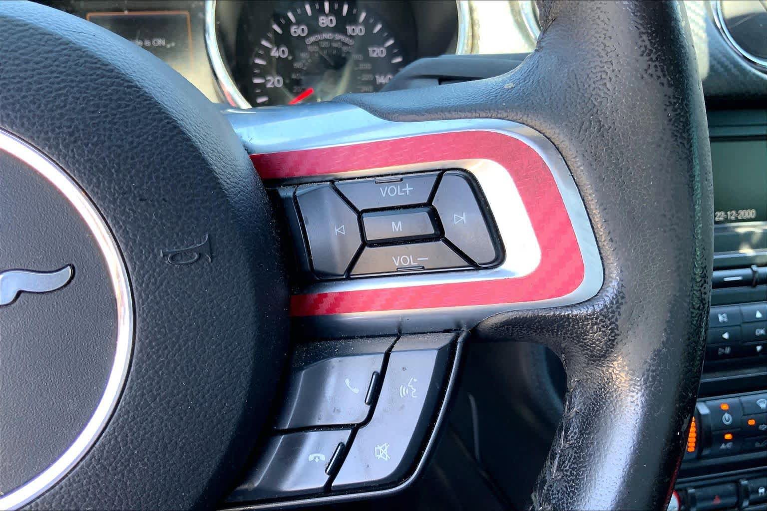 Used 2017 Ford Mustang Coupe RWD image 23