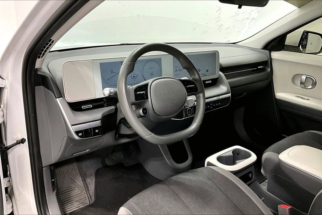 Used 2022 Hyundai Ioniq 5 SE w/ Cargo Package image 16