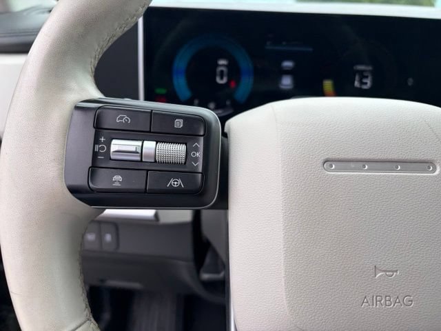 Used 2025 Hyundai Santa Fe SEL AWD/4WD image 30