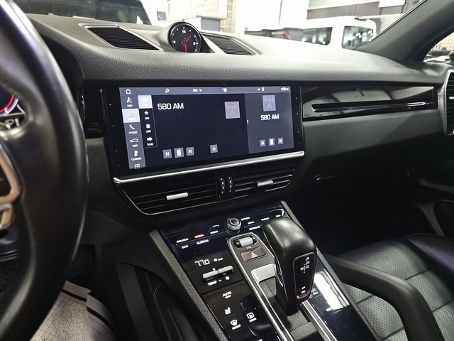 Used 2019 Porsche Cayenne image 6