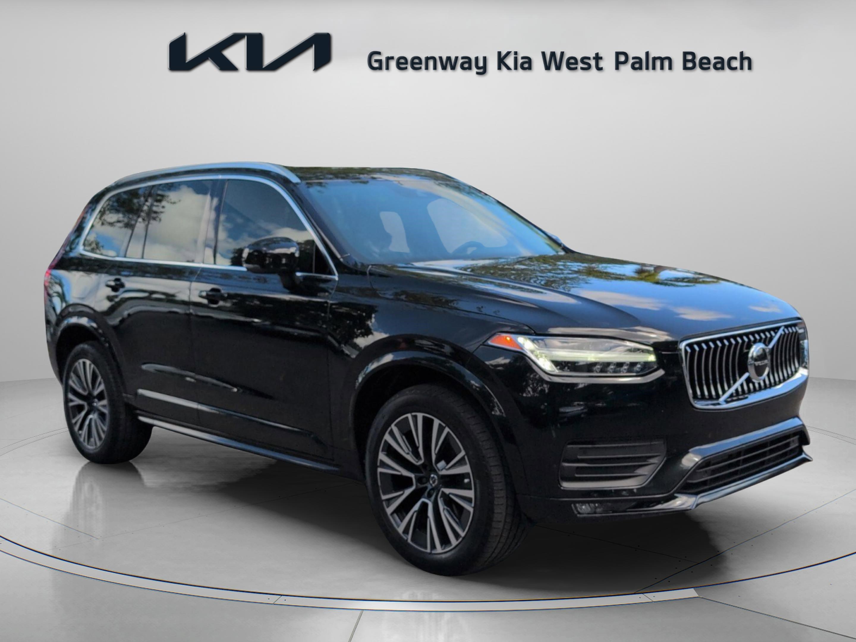 Used 2022 Volvo XC90 T5 Momentum