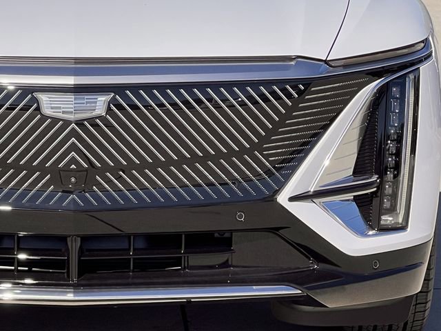 New 2026 Cadillac Lyriq Luxury image 3