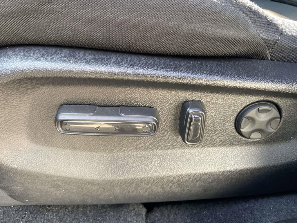 Used 2021 Honda CR-V EX image 12