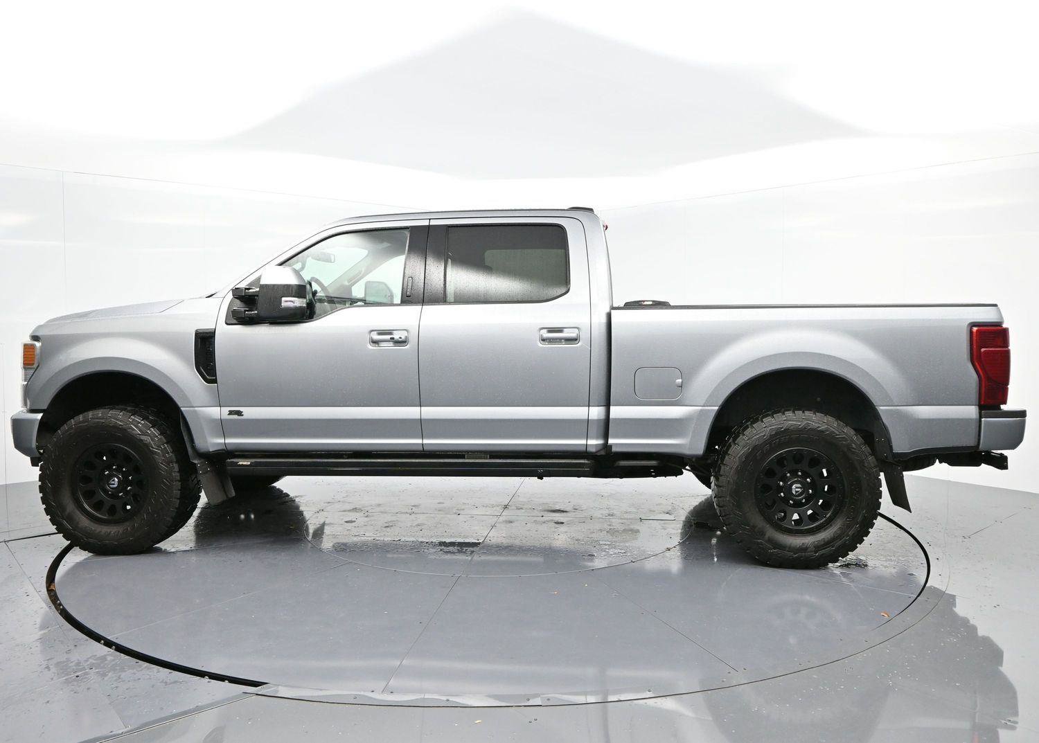 Used 2020 Ford F250 Lariat w/ Lariat Ultimate Package image 4