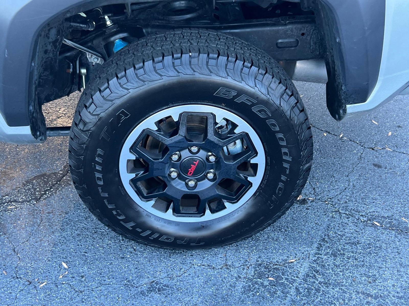 Used 2025 Toyota Tacoma TRD Off-Road image 23