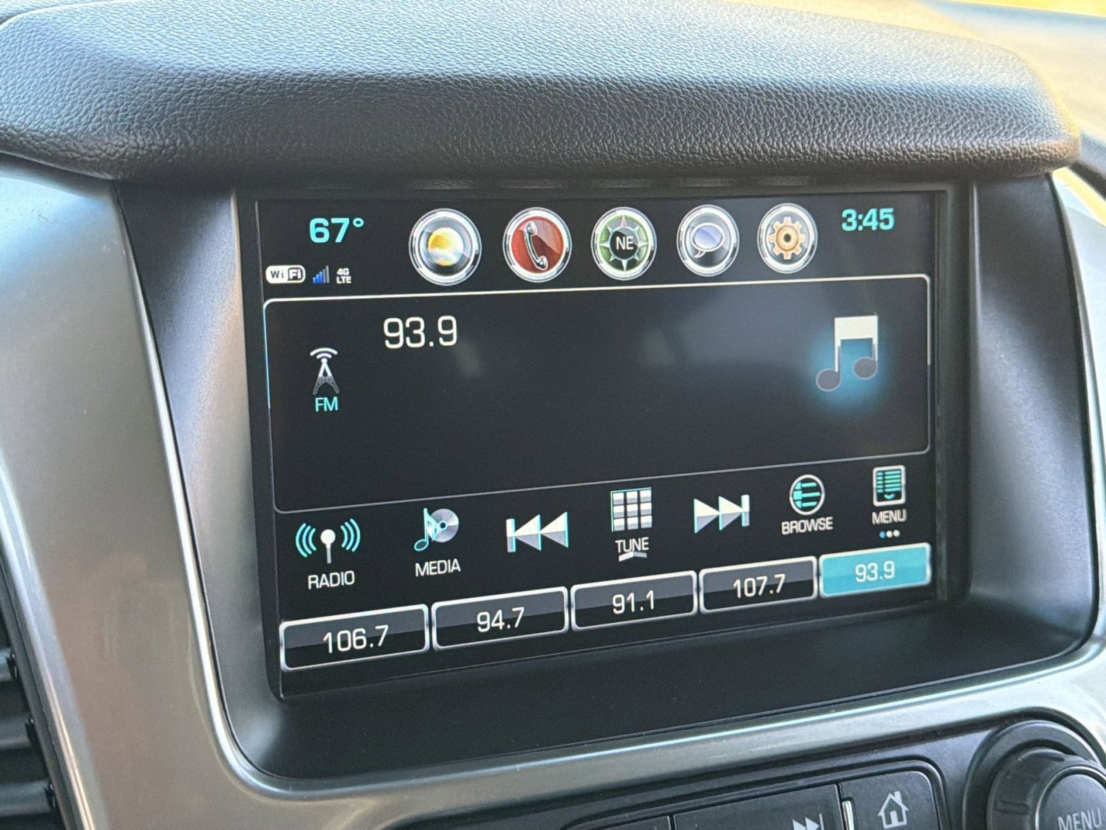 Used 2019 Chevrolet Tahoe Premier AWD/4WD image 19