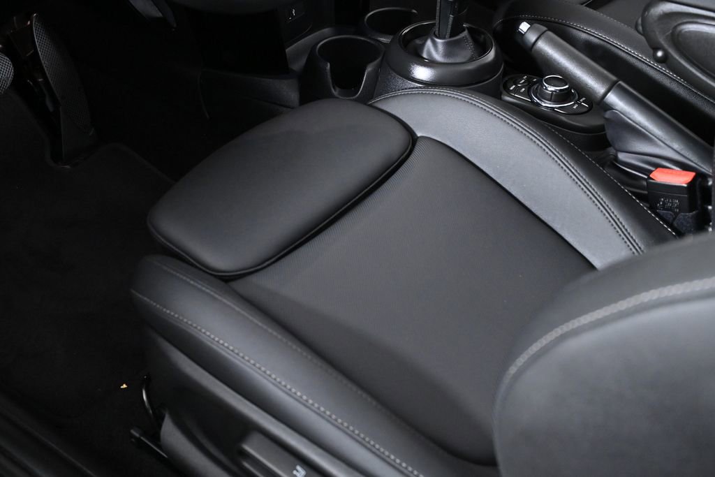 Used 2024 MINI Cooper S image 28