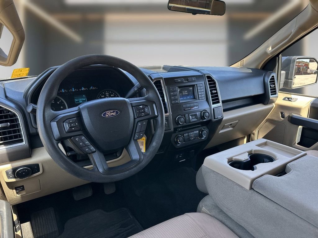 Used 2015 Ford F150 XLT image 11