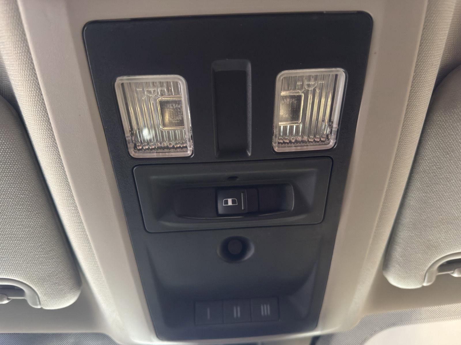 Used 2017 RAM 3500 Laramie w/ Convenience Group image 19