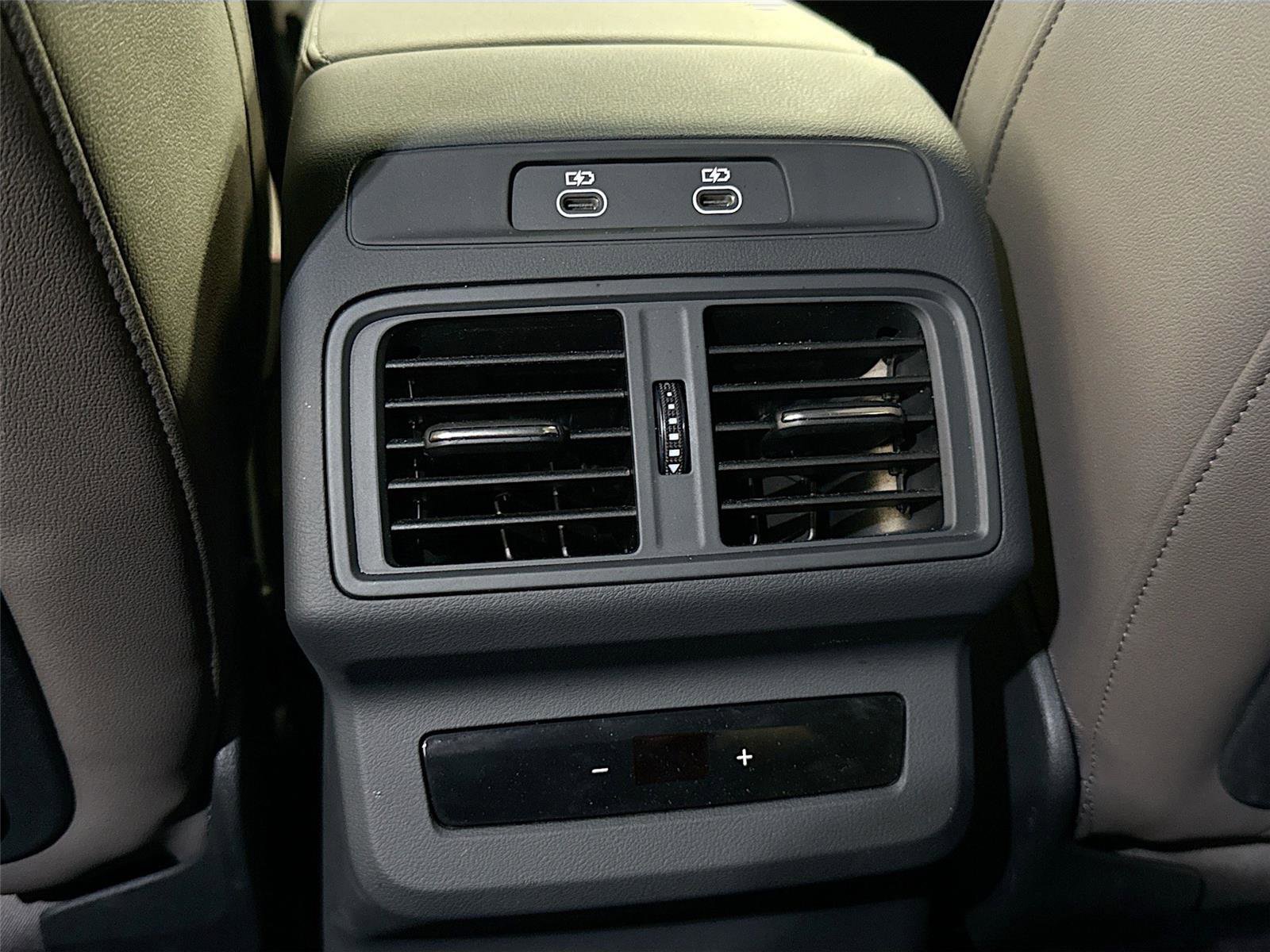 Certified 2025 Audi Q5 Premium w/ Convenience Package image 26