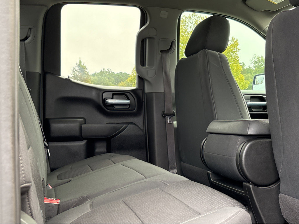 Used 2021 Chevrolet Silverado 1500 Custom image 11