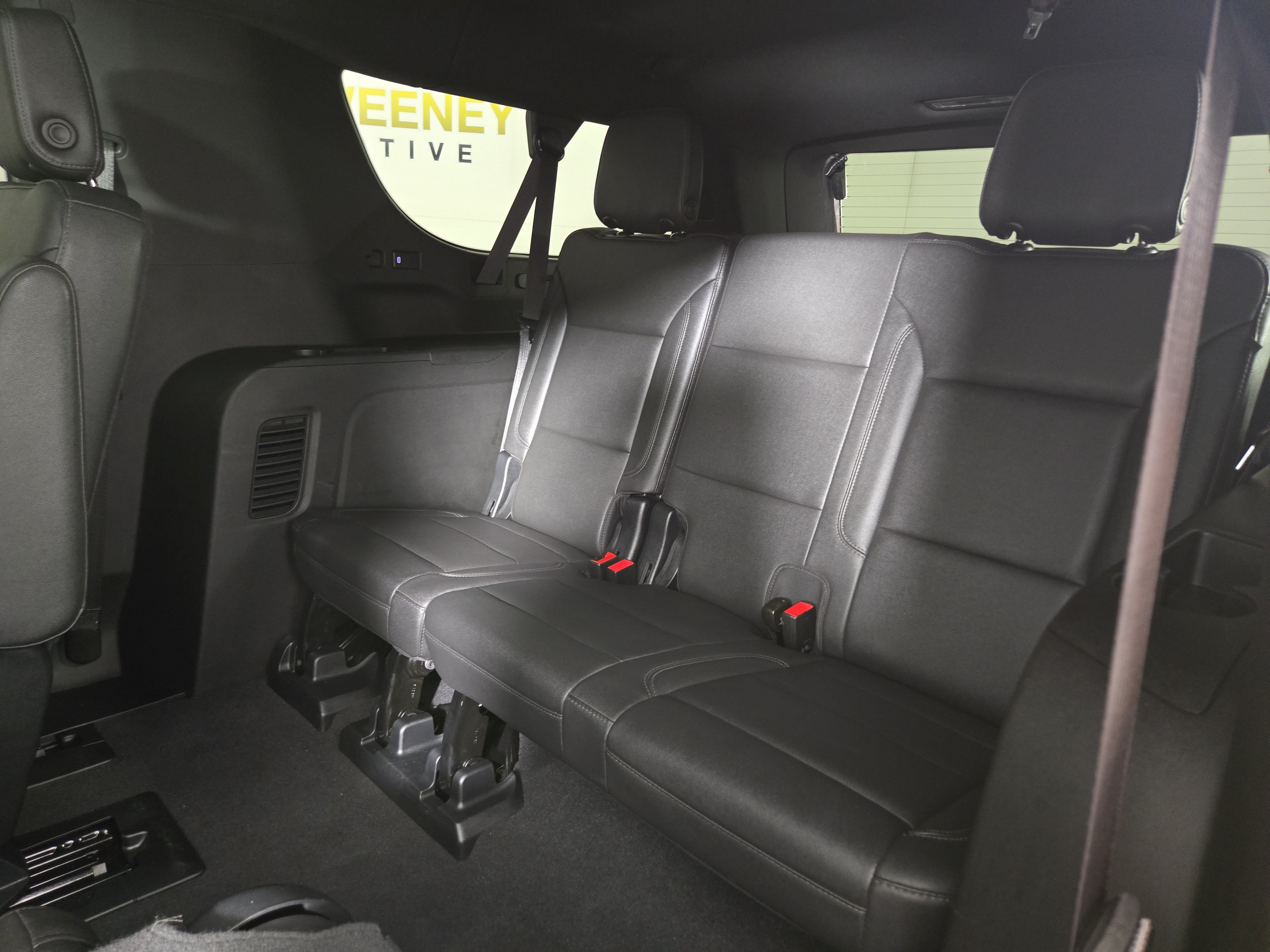 Certified 2023 Chevrolet Suburban Z71 AWD/4WD image 13