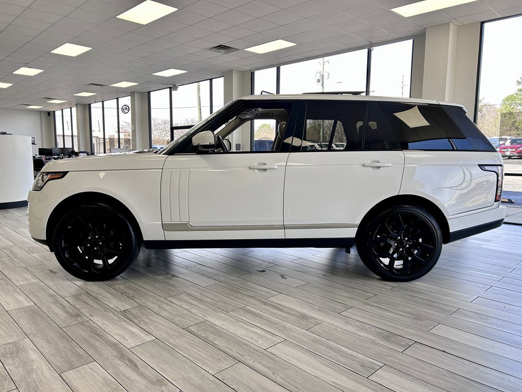 Used 2017 Land Rover Range Rover HSE image 4