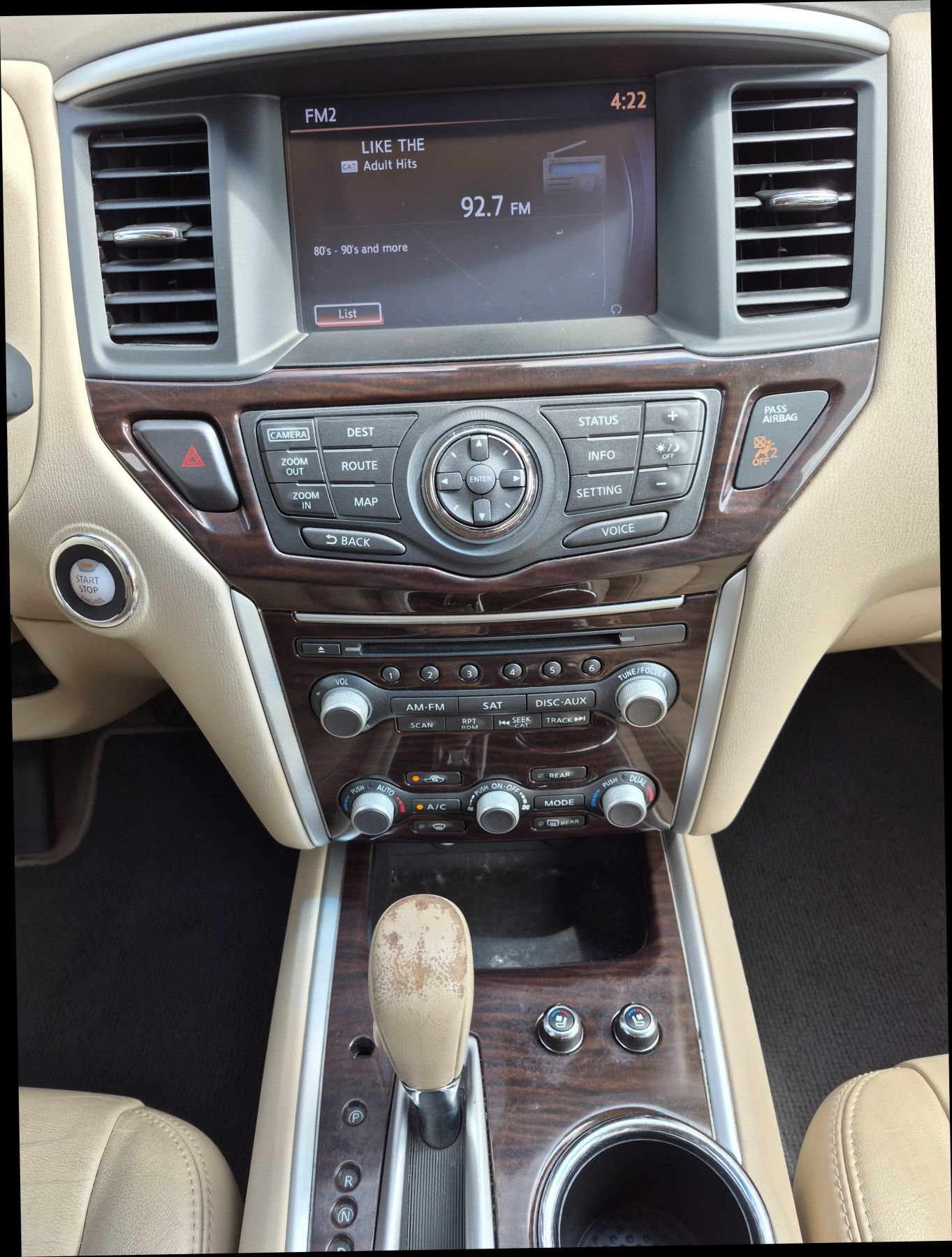 Used 2014 Nissan Pathfinder Platinum w/ Platinum Premium Package FWD image 18