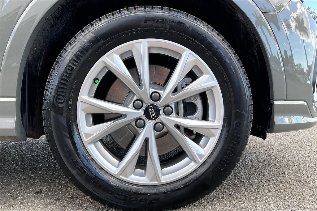 Used 2025 Audi Q3 2.0T Premium image 34