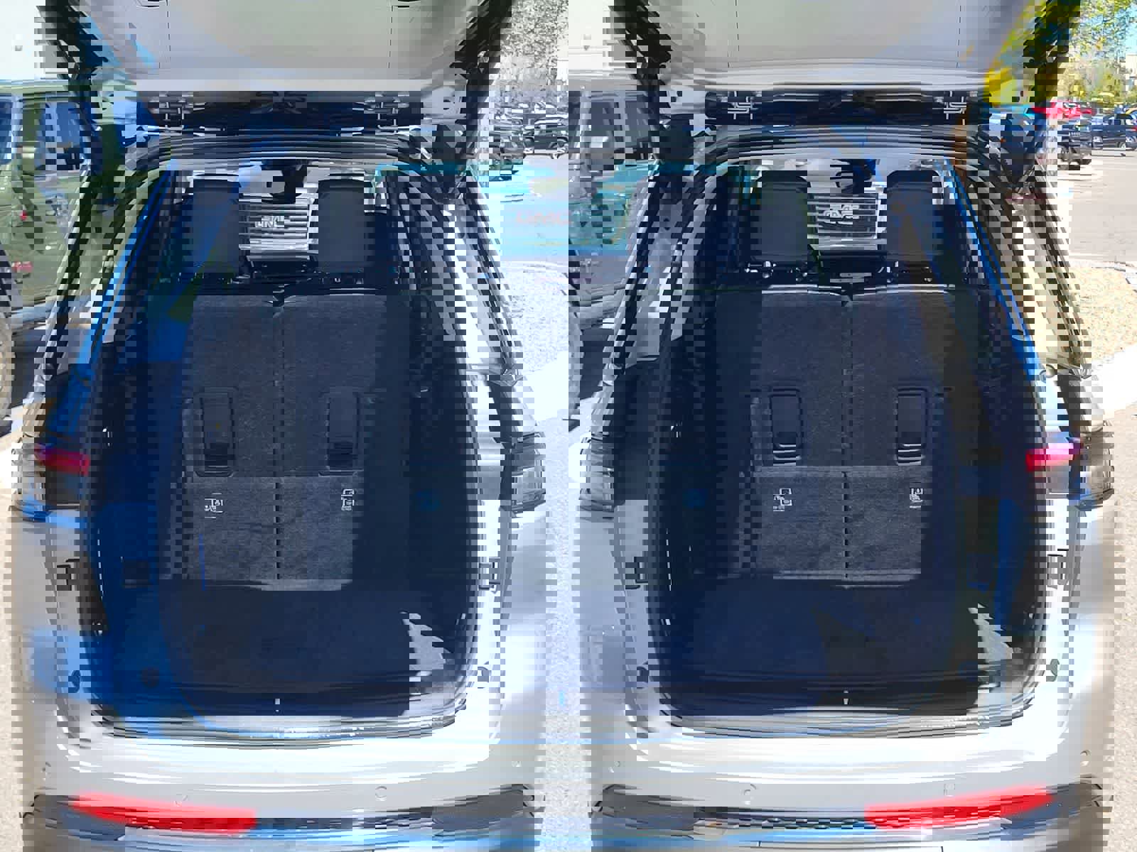 Used 2024 Jeep Grand Cherokee L Laredo image 32