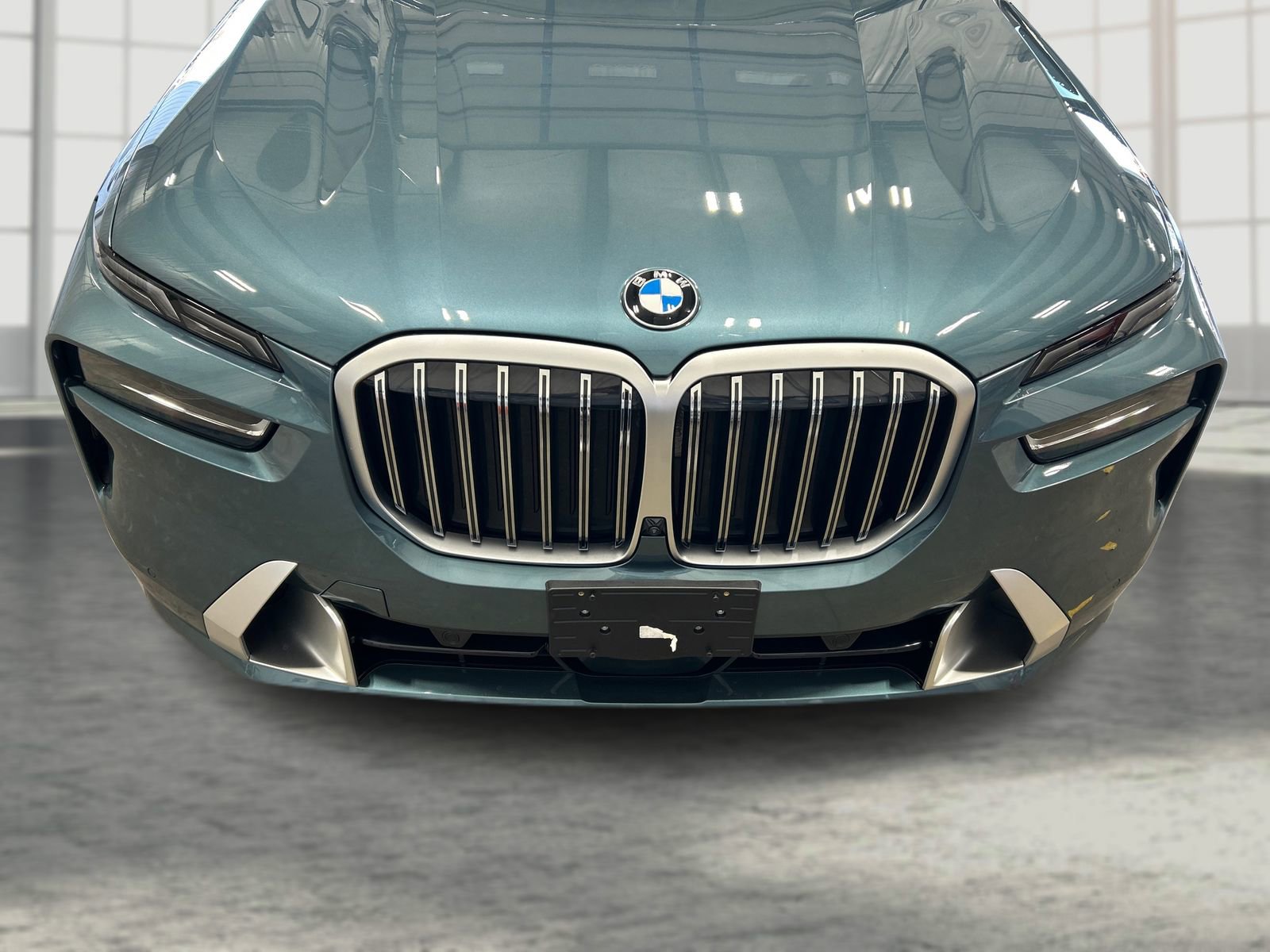 Used 2023 BMW X7 xDrive40i w/ Dynamic Handling Package image 22