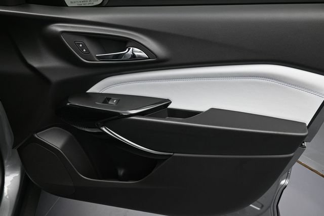 New 2026 Chevrolet Trax LT w/ Driver Confidence Package FWD image 27