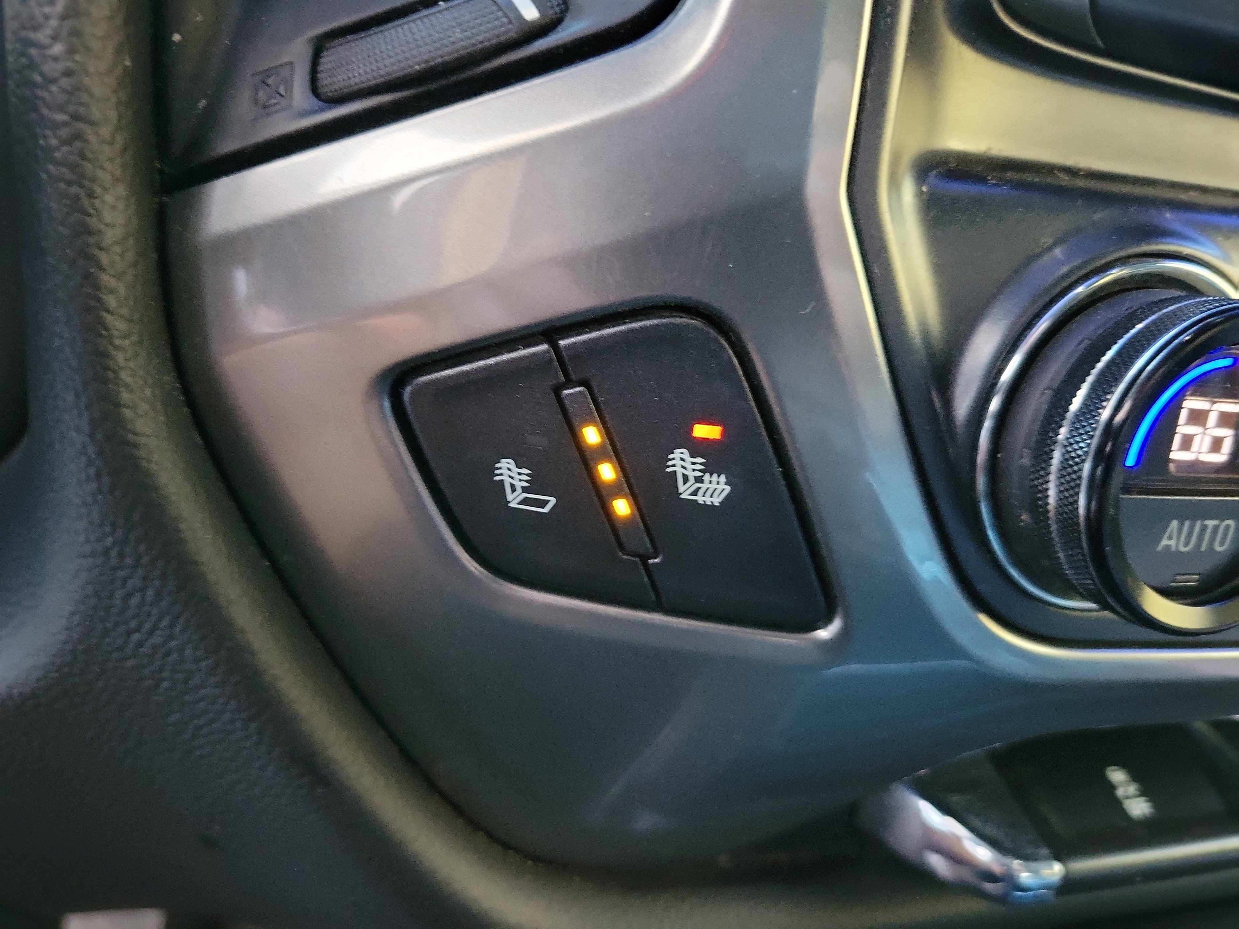 Used 2018 Chevrolet Silverado 1500 LT w/ All Star Edition image 26