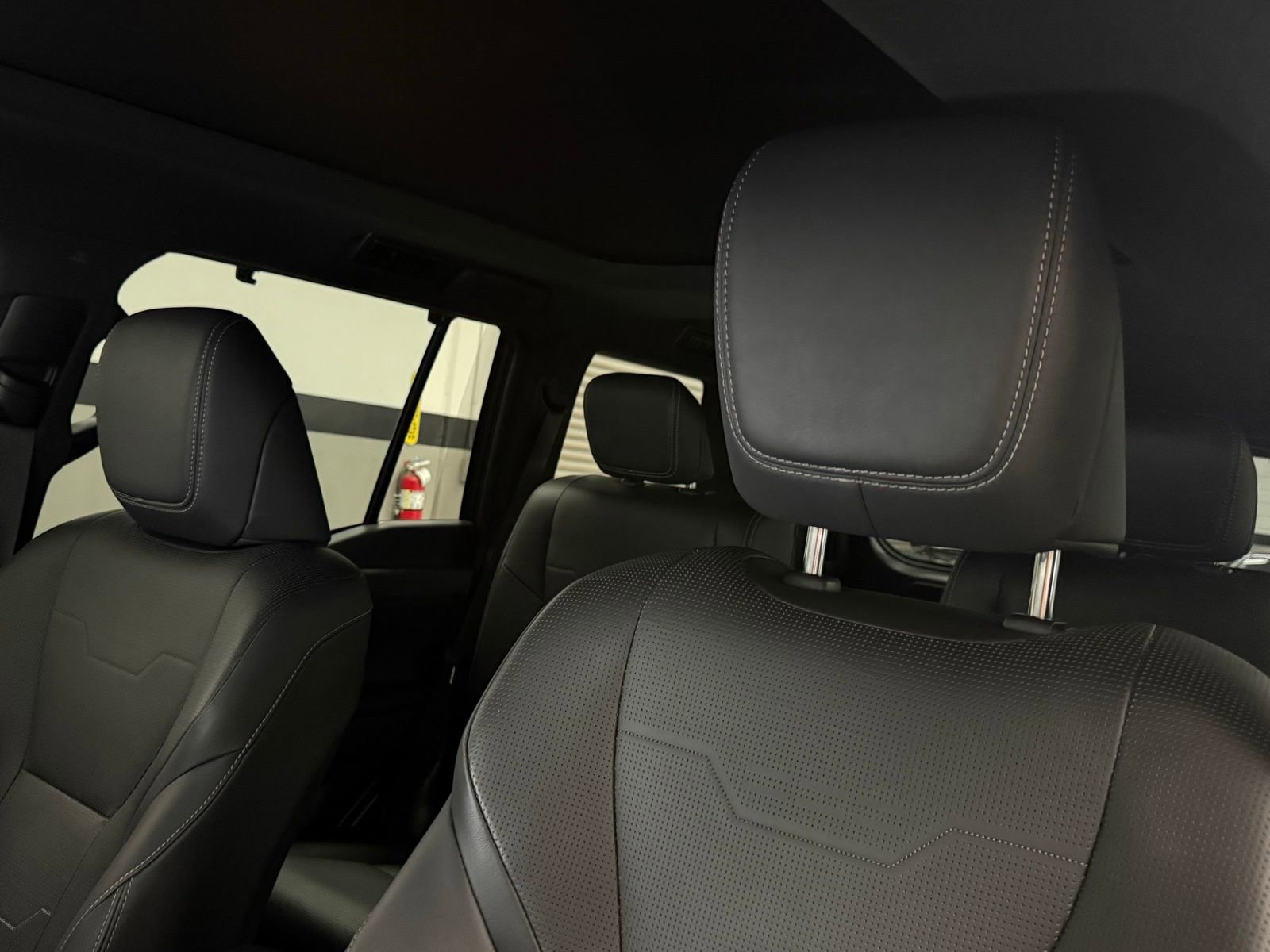 Used 2024 Lexus GX 550 w/ Accessory Package (2T) image 23