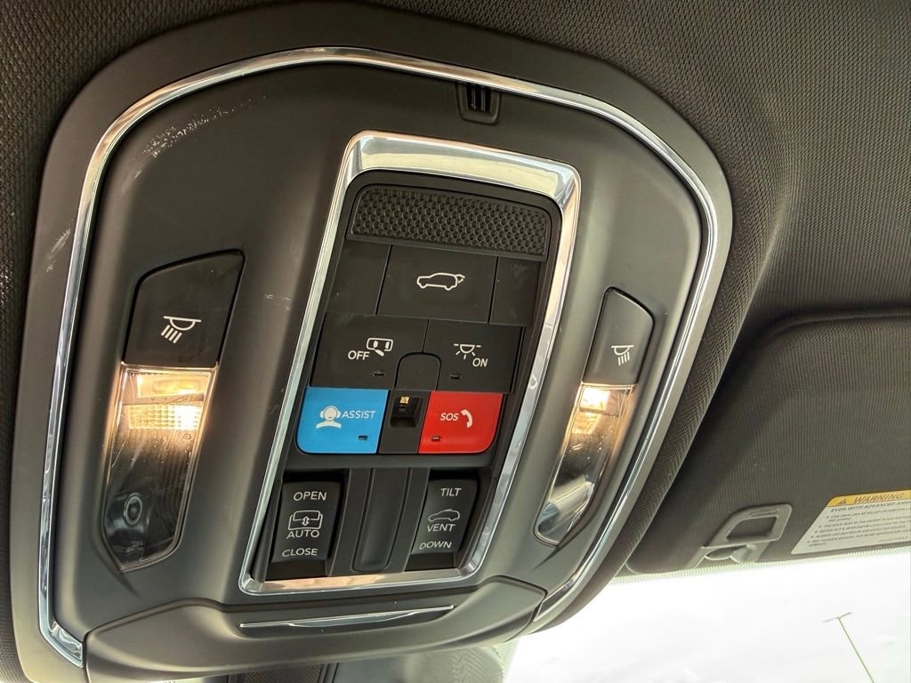Certified 2023 Jeep Grand Cherokee L Laredo AWD/4WD image 24