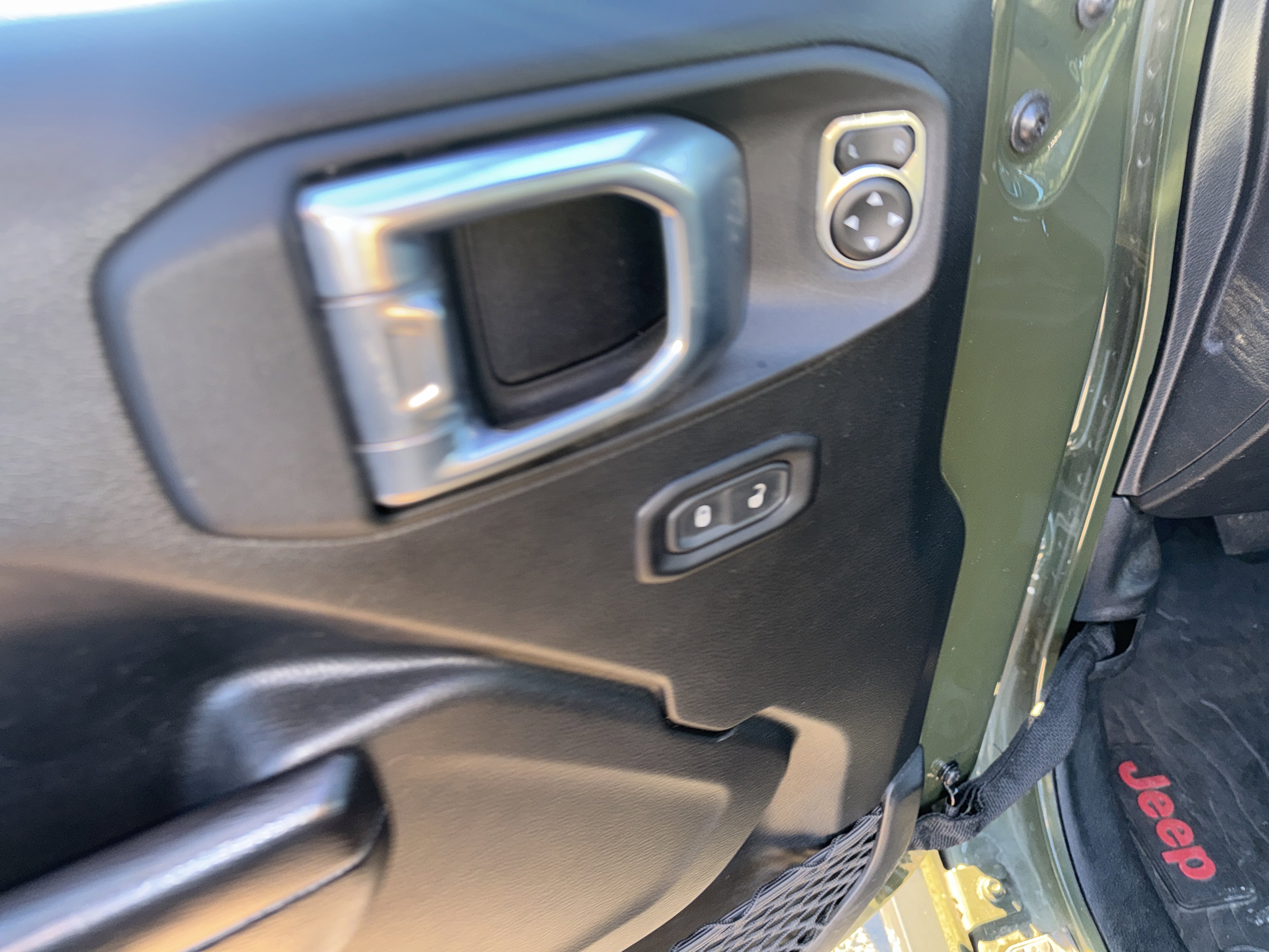 Used 2021 Jeep Gladiator Sport image 15