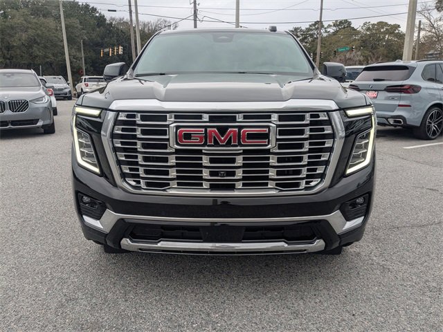 Used 2025 GMC Yukon XL Denali w/ Denali Reserve Package image 11