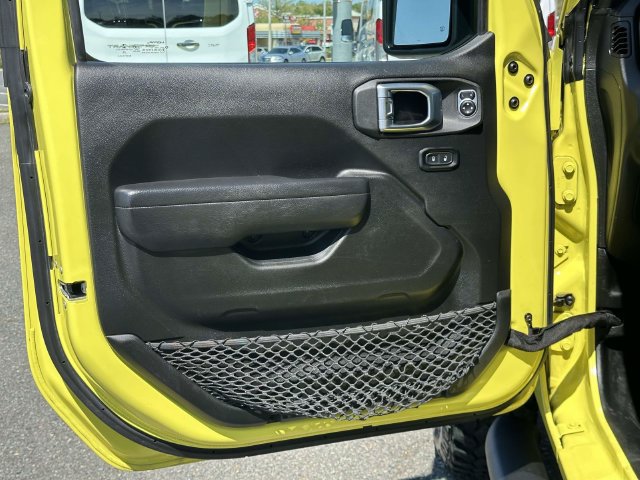 Used 2023 Jeep Wrangler Unlimited w/ Cold Weather Group AWD/4WD image 15