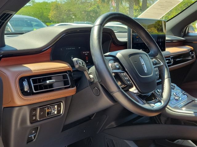 Certified 2023 Lincoln Nautilus Reserve AWD/4WD image 9
