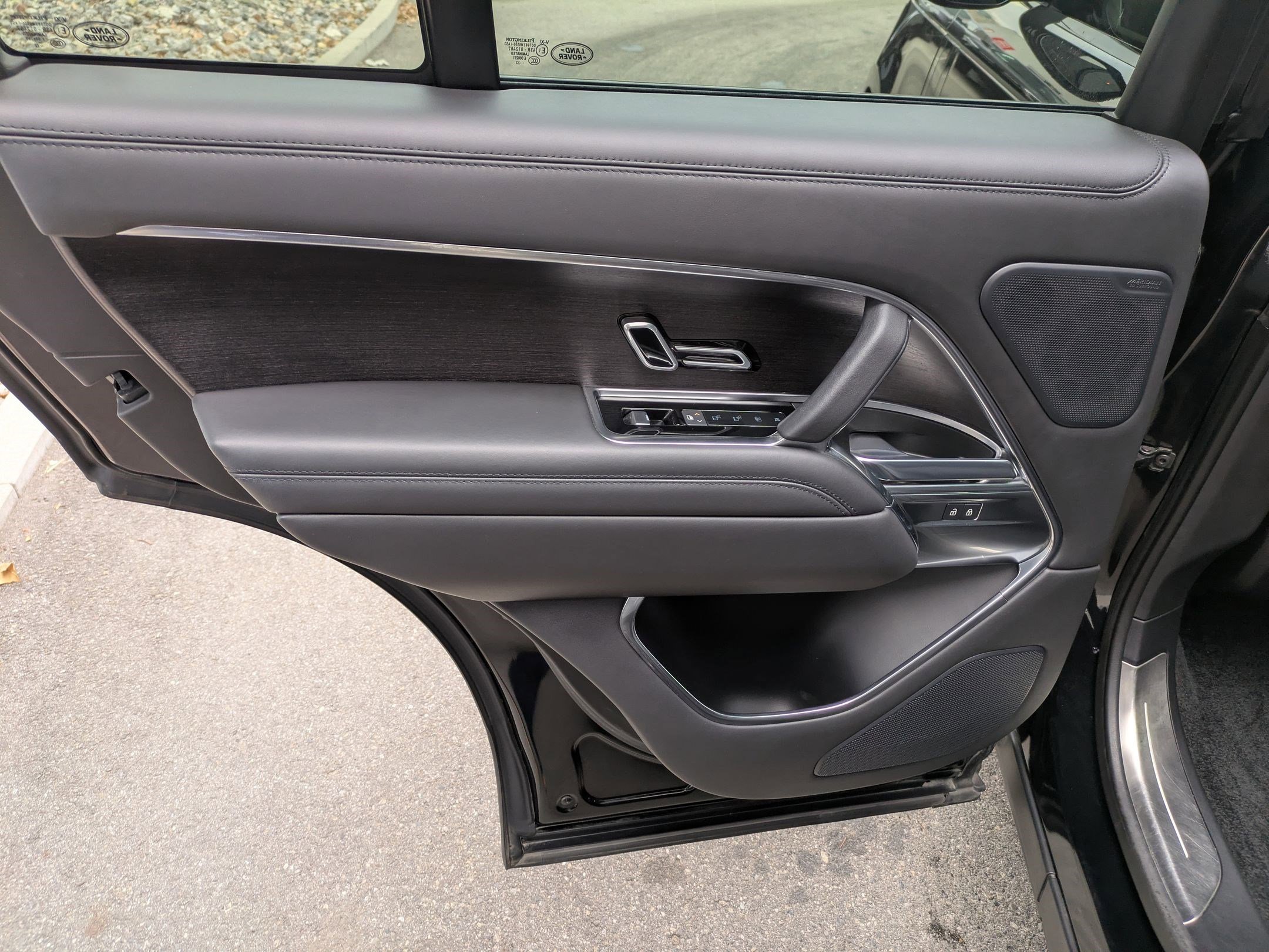 Used 2023 Land Rover Range Rover SE image 31