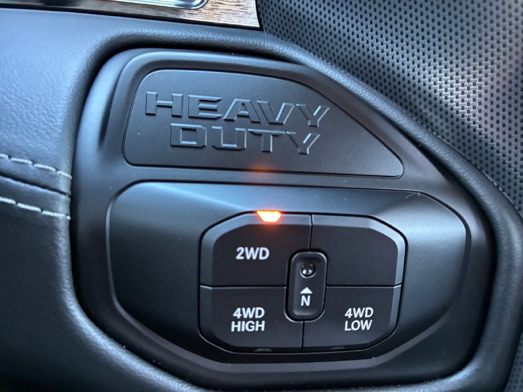 Used 2026 RAM 2500 Limited AWD/4WD image 10