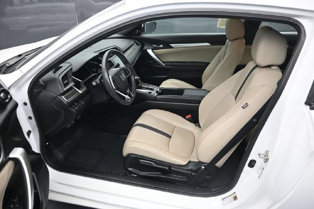 Used 2019 Honda Civic Touring image 9