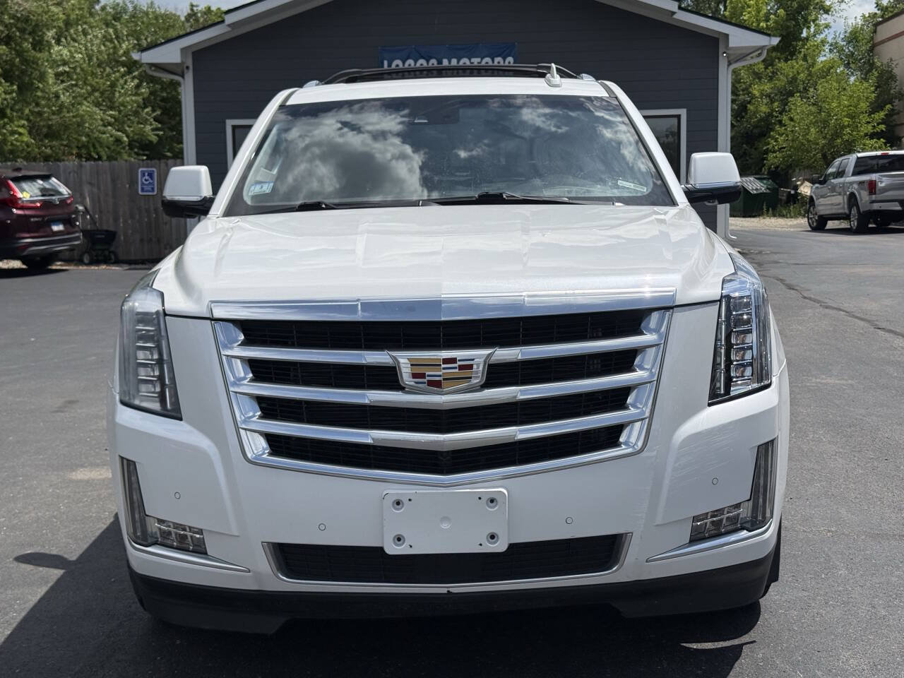 Used 2016 Cadillac Escalade Premium AWD/4WD image 34