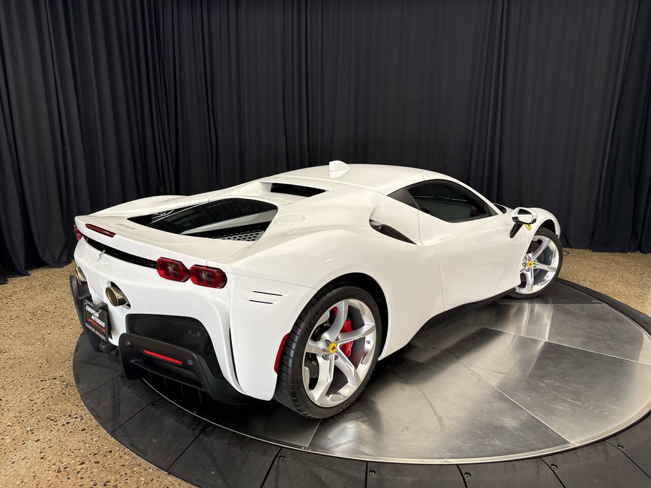 Used 2023 Ferrari SF90 Stradale AWD/4WD image 9