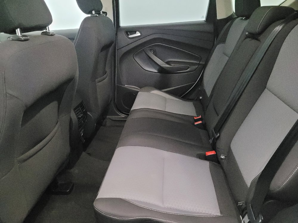 Used 2018 Ford Escape SE image 18