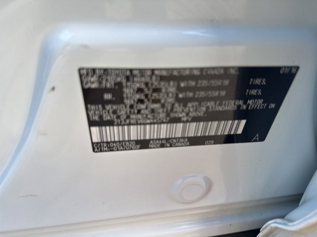 Used 2016 Toyota RAV4 SE image 63