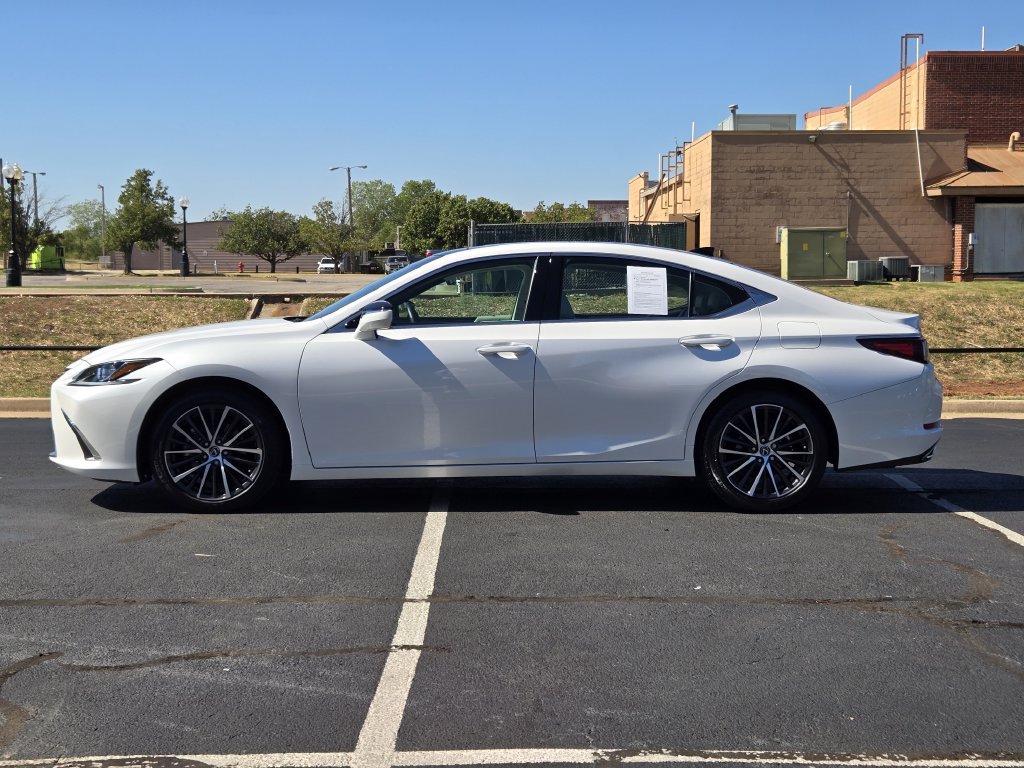 Certified 2025 Lexus ES 350 w/ Premium Package FWD image 4