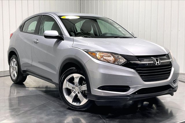 Used 2018 Honda HR-V LX image 3
