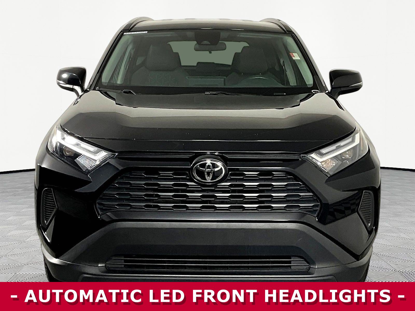 Used 2024 Toyota RAV4 XLE FWD video 2