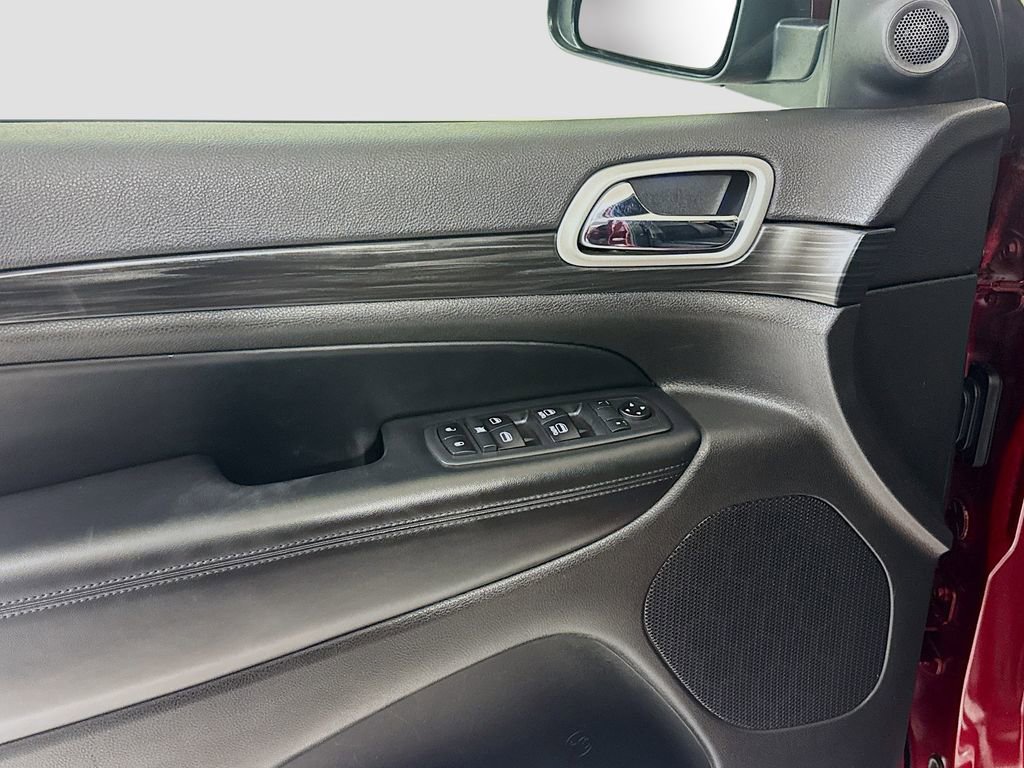 Used 2020 Jeep Grand Cherokee Altitude image 14