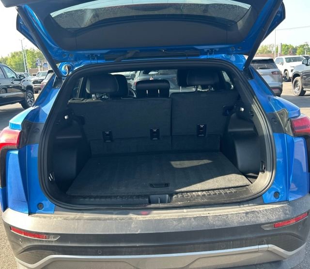 Used 2024 Chevrolet Blazer EV LT AWD/4WD image 9