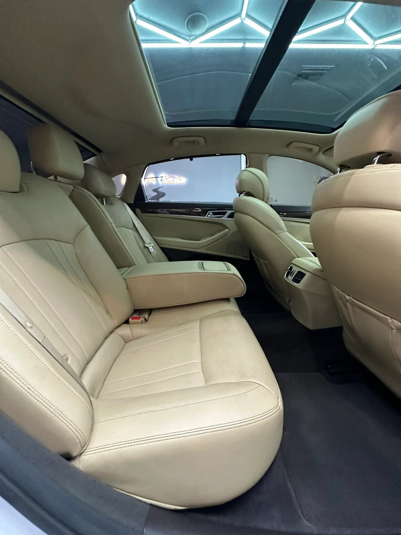 Used 2015 Hyundai Genesis 3.8 w/ Option Group 02 RWD image 31